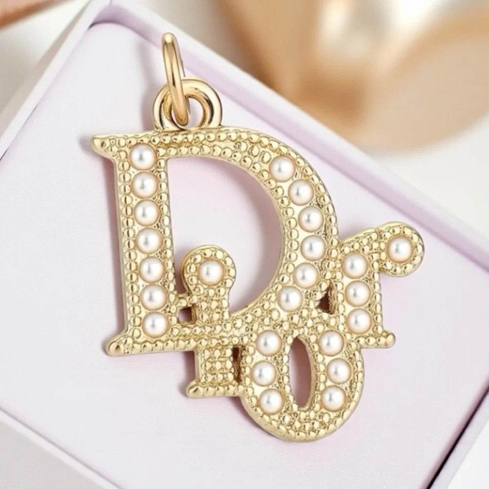 DIOR Authentic Gold and Pearl Pendant for Necklace - Picture 9 of 10